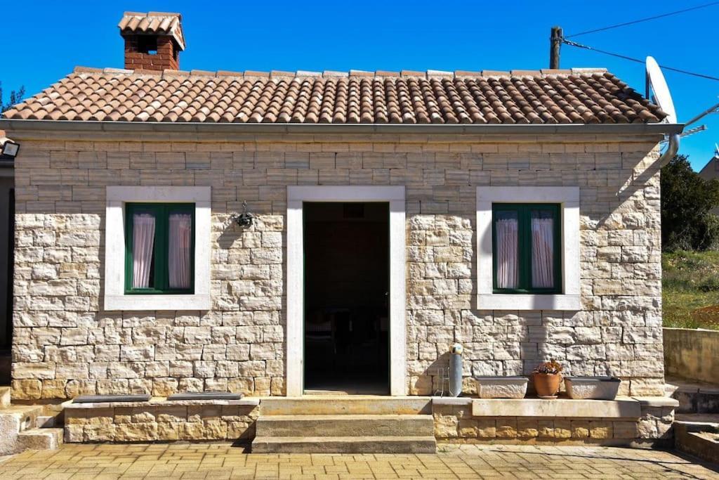 T&t Sea View Apartment, Balcony, Barbecue, Parking * Zadar