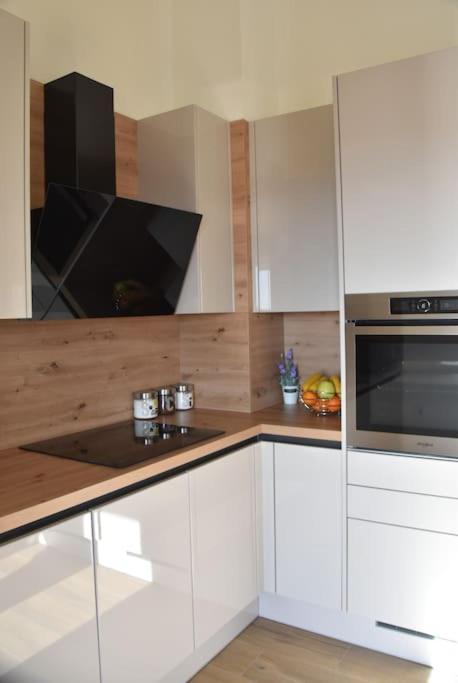 Apartment T&t Sea View Apartment, Balcony, Barbecue, Parking Zadar